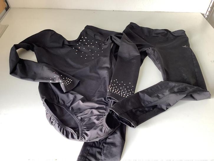 (J) Turnpakje Zwart 2-delig Maat 146, Kinderen en Baby's, Kinderkleding | Maat 146, Zo goed als nieuw, Meisje, Ophalen