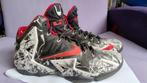 Nike Lebron 11 Grafitti Basketbal collector item size 41, Kleding | Heren, Schoenen, Nike, Ophalen of Verzenden, Zo goed als nieuw