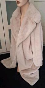 Winterjas fluffie, Ophalen, Nieuw, Beige
