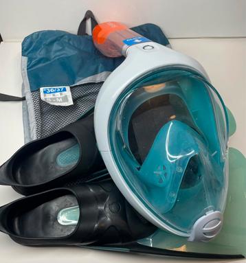 Subea snorkelset masker en snorkelvinnen beschikbaar voor biedingen