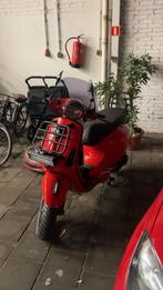 Vespa Primavera 50, Fietsen en Brommers, Scooters | Vespa, Ophalen of Verzenden, Zo goed als nieuw, Benzine, Overige modellen