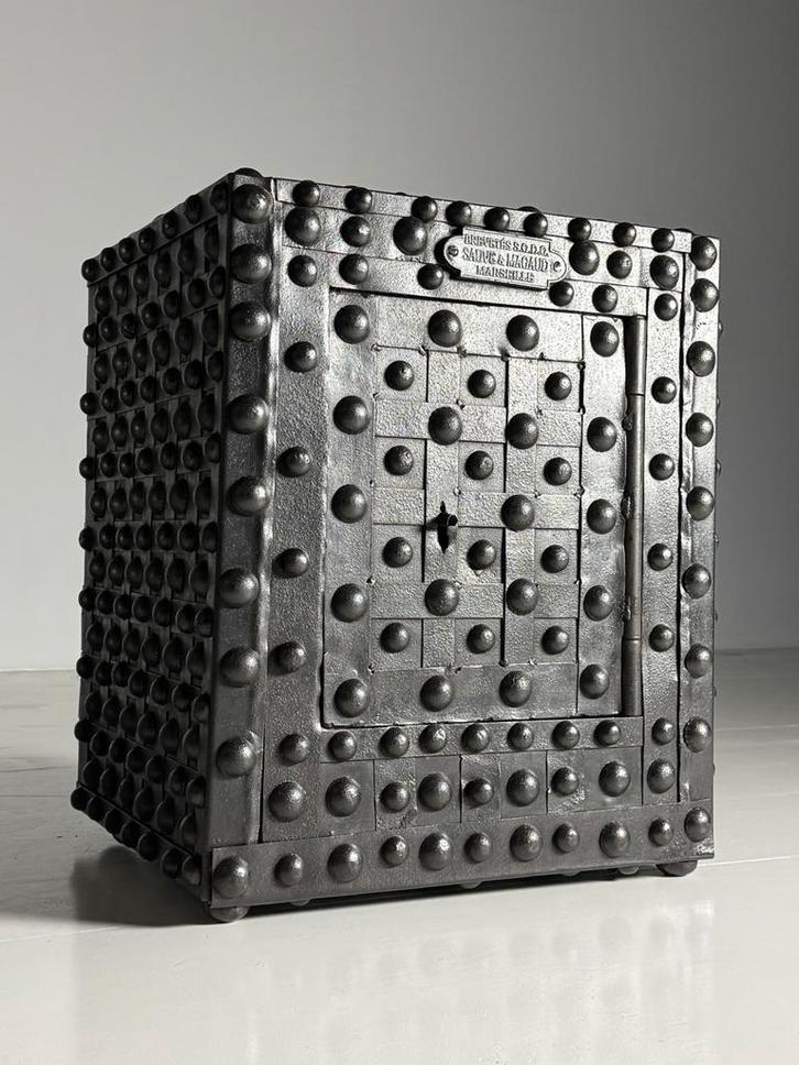 Franse brandkast kluis 20e eeuw replica, Huis en Inrichting, Brandblussers en Brandkasten, Zo goed als nieuw, Ophalen