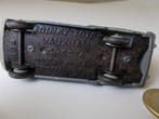 1957 Dinky Toys 164 VAUXHALL CRESTA (-E-), Ophalen of Verzenden, Gebruikt, Auto, Dinky Toys
