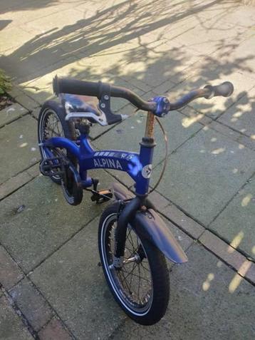 kinder fiets beschikbaar voor biedingen