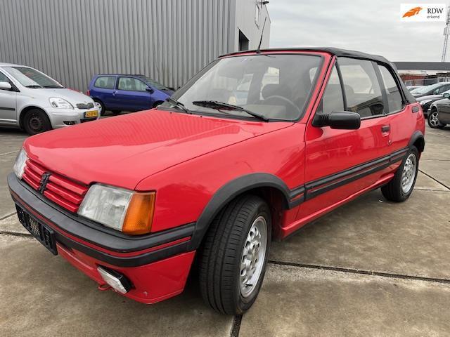 Peugeot 205 1.9 CTI IMPORT ZUID SPANJE, Auto's, Peugeot, Te koop, Open dak, Benzine, Cabriolet, Handgeschakeld, Geïmporteerd, Rood