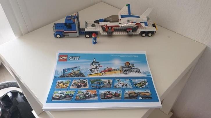 Lego vliegtuig transport 60079 super netjes, Kinderen en Baby's, Speelgoed | Duplo en Lego, Zo goed als nieuw, Ophalen of Verzenden