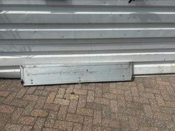 Aluminium achterklep beschikbaar voor biedingen