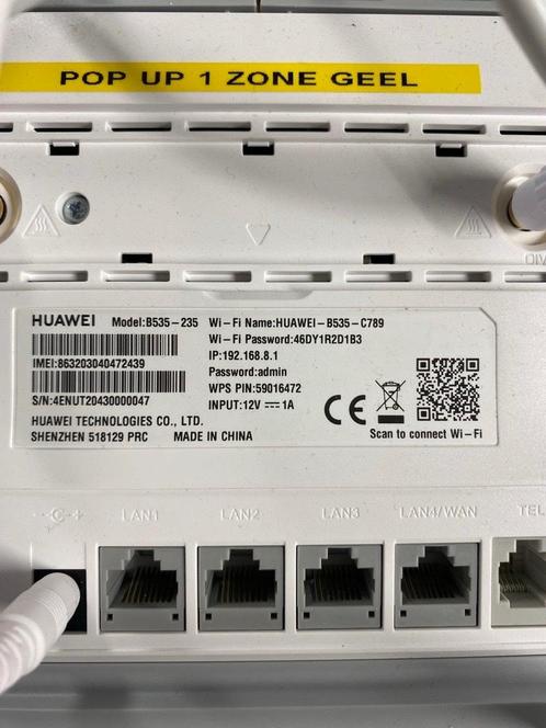 Huawei B535-235 router, Computers en Software, Routers en Modems, Zo goed als nieuw, Router met modem, Verzenden