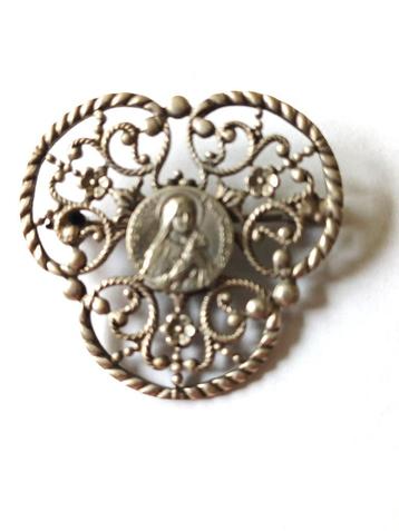 antieke broche, religie, St. Therese del' infant Jesus beschikbaar voor biedingen