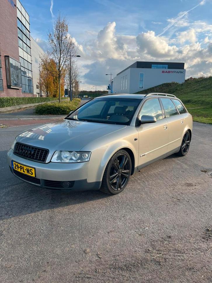 Audi A4 Avant 2.4 V6 2002, Auto's, Audi, Particulier, A4, Benzine, Stationwagon, Handgeschakeld, Ophalen