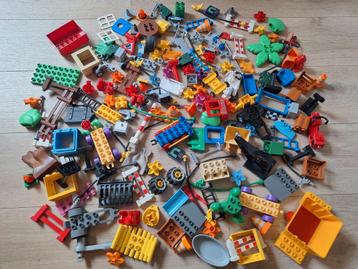 Allerlei Lego Duplo onderdelen, zie foto's.  beschikbaar voor biedingen
