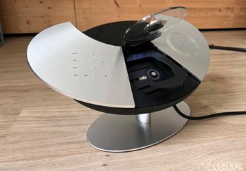 Bang & Olufsen BeoCenter 2 B&O met tafelstandaard beschikbaar voor biedingen