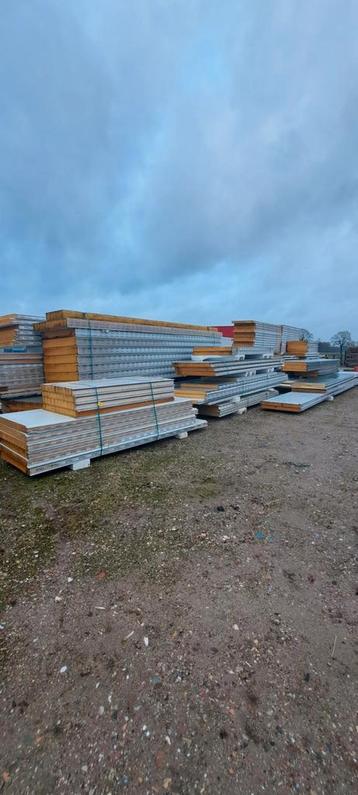 Div. Sandwich Panelen prijzen vanaf € 10 per m2 beschikbaar voor biedingen