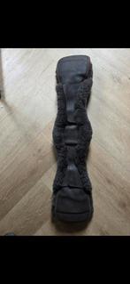 Mattes dressuur singel leer en bont 60cm donker bruin, Dieren en Toebehoren, Paarden en Pony's | Hoofdstellen en Tuigage, Ophalen of Verzenden