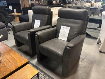 2 Antraciet Grijze Fauteuils - Nieuw met kleine imperfectie beschikbaar voor biedingen