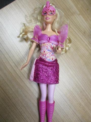 2009 BARBIE AND THE TREE MUSKETEERS beschikbaar voor biedingen