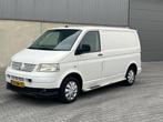 Volkswagen Transporter 2.5 TDI 340 AUTOMAAT+GROOT SCHERM USB, Stof, Gebruikt, Volkswagen, Wit