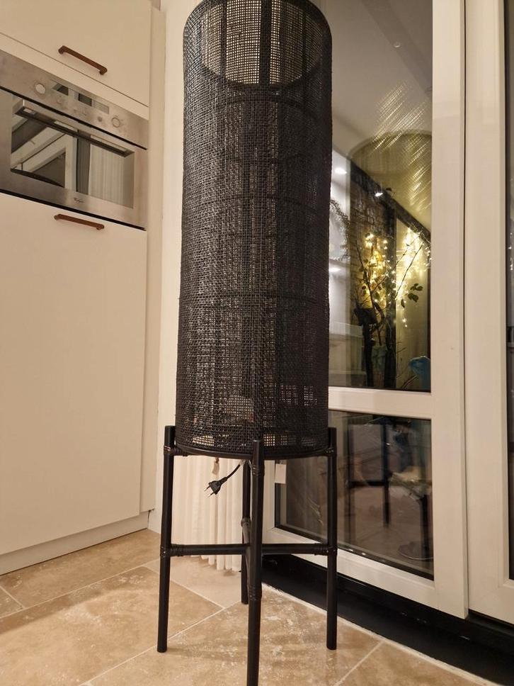 Staande vloerlamp 160 cm Rotan Bohemian / Boho / ibiza, Huis en Inrichting, Lampen | Vloerlampen, Zo goed als nieuw, 150 tot 200 cm