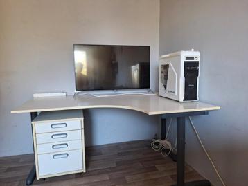 Ikea hoekbureau inclusief kastje 