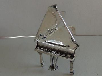 Miniatuur zilver L105-7 piano vleugel zilveren miniaturen beschikbaar voor biedingen