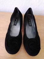 2x gedragen zwarte suede ballerina met bloem Paul Green 37, Zwart, Zo goed als nieuw, Paul Green, Ballerina's
