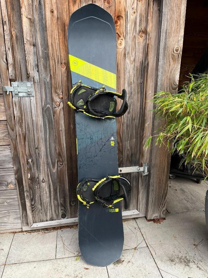Nidecker Snowboard 153 cm – inclusief bindingen!, Sport en Fitness, Snowboarden, Gebruikt, Board, Ophalen