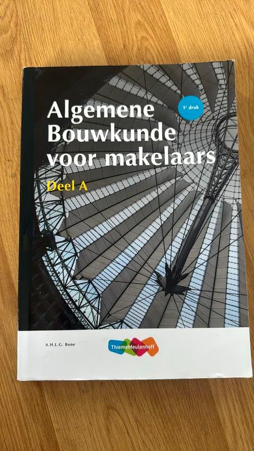 Algemene bouwkunde voor makelaars deel A, Boeken, Techniek, Zo goed als nieuw, Bouwkunde, Ophalen of Verzenden