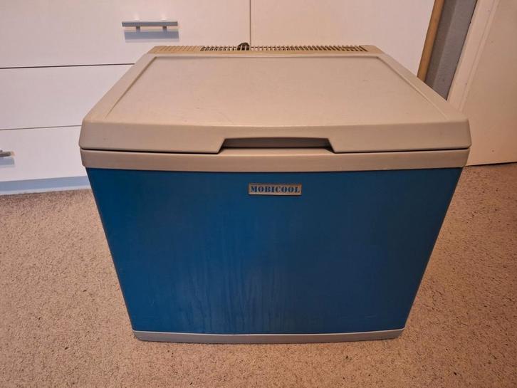 Mobicool koelbox, gas, 230v, 12v, Caravans en Kamperen, Koelboxen, Zo goed als nieuw, Koelbox, Elektrisch, Ophalen