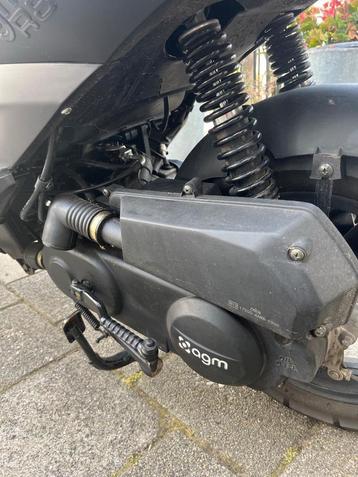 Scooter  beschikbaar voor biedingen