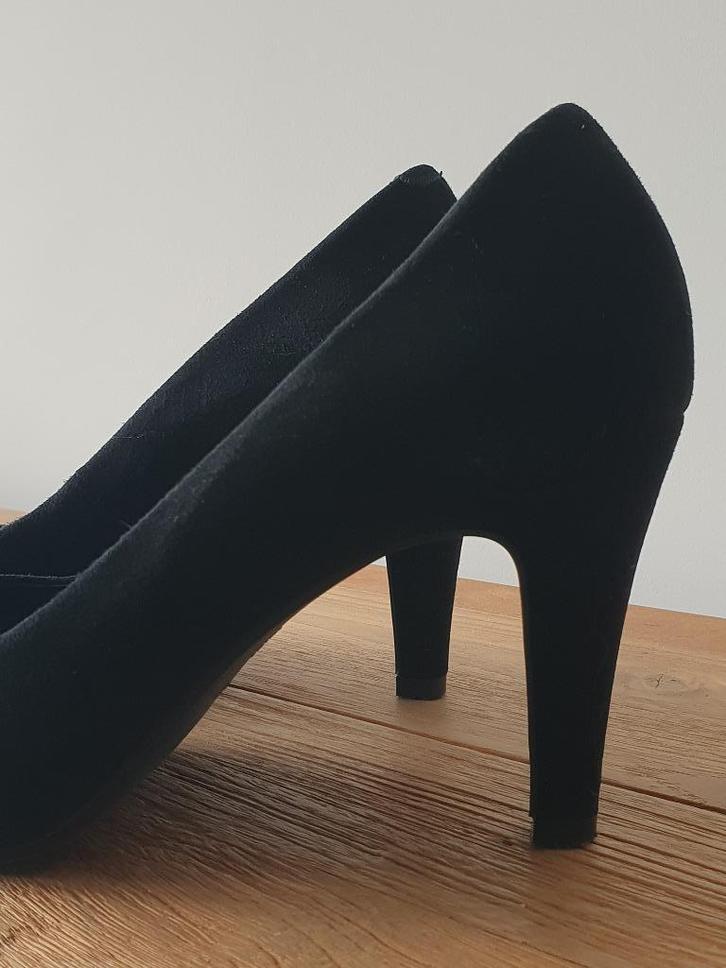 Prachtige pumps zwart, nieuw, maat 40, Jones Bootmaker, Kleding | Dames, Schoenen, Nieuw, Pumps, Zwart, Ophalen of Verzenden