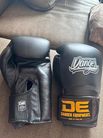Danger Rocket Lederen Bokshandschoenen beschikbaar voor biedingen