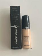Giorgio Armani luminous silk concealer, Overige kleuren, Gehele gezicht, Nieuw, Ophalen of Verzenden