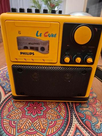 Philips Le Cube Radio Cassette Recorder D 8082/00 beschikbaar voor biedingen