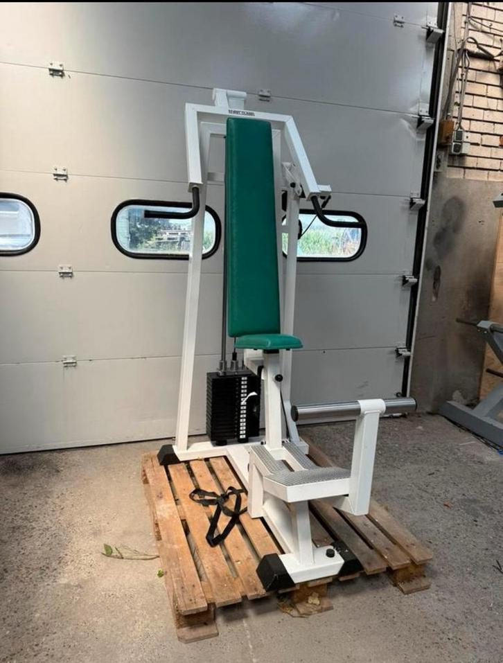 First Class incline chestpress / brustpresse / brust, Sport en Fitness, Fitnessmaterialen, Gebruikt, Overige typen, Armen, Benen