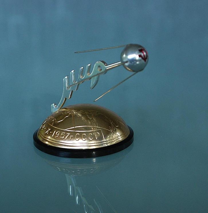 ​Spoetnik Eerste satellite in de ruimte Vintage Ruimtevaart, Antiek en Kunst, Curiosa en Brocante, Ophalen of Verzenden