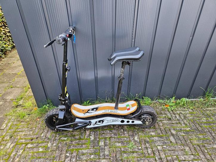 Velocifero Mini MAD 800W E-step fatbike banden bijna nieuw, Fietsen en Brommers, Steps, Zo goed als nieuw, Elektrische step (E-scooter)