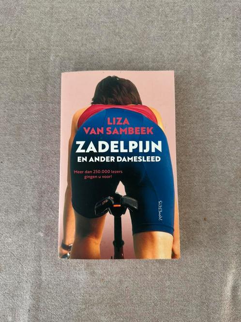 Liza van Sambeek - Zadelpijn en ander damesleed, Boeken, Literatuur, Zo goed als nieuw, Nederland, Verzenden