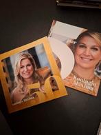 2 boeken over Maxima, Ophalen of Verzenden, Zo goed als nieuw, Nederland, Tijdschrift of Boek