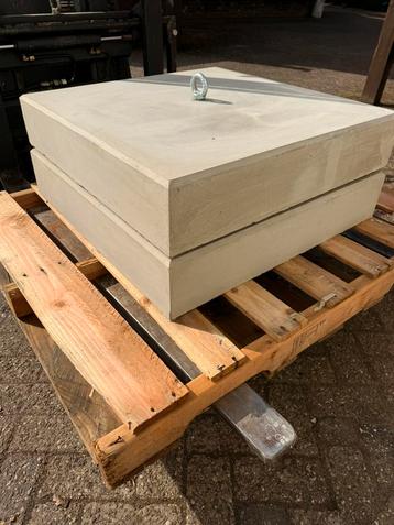 Beton fundering betonnen funderingen funderingsblokken beschikbaar voor biedingen