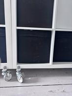 IKEA KALLAX met wieltjes 2x, Huis en Inrichting, Ophalen, Gebruikt, Minder dan 150 cm, Minder dan 100 cm