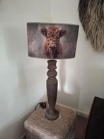 Lampenpoot met kap hooglander sobere stoere sfeer, Ophalen, Zo goed als nieuw, 50 tot 75 cm