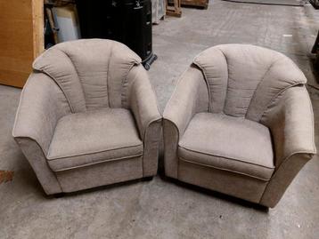 Comfortabele hjort Knudsen fauteuils, 2 stuks samen €500 beschikbaar voor biedingen
