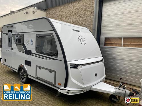 Knaus Sudwind 60 Years 420 QD, Caravans en Kamperen, Caravans, Bedrijf, 1000 - 1250 kg, Treinzit, Knaus, Dwarsbed, Overige, Gascomfoor