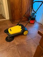 Te koop KARCHER VEEGMACHINE, Ophalen of Verzenden, Zo goed als nieuw