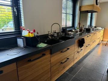 Tinello Keuken met Siemens Apparatuur en Quooker beschikbaar voor biedingen