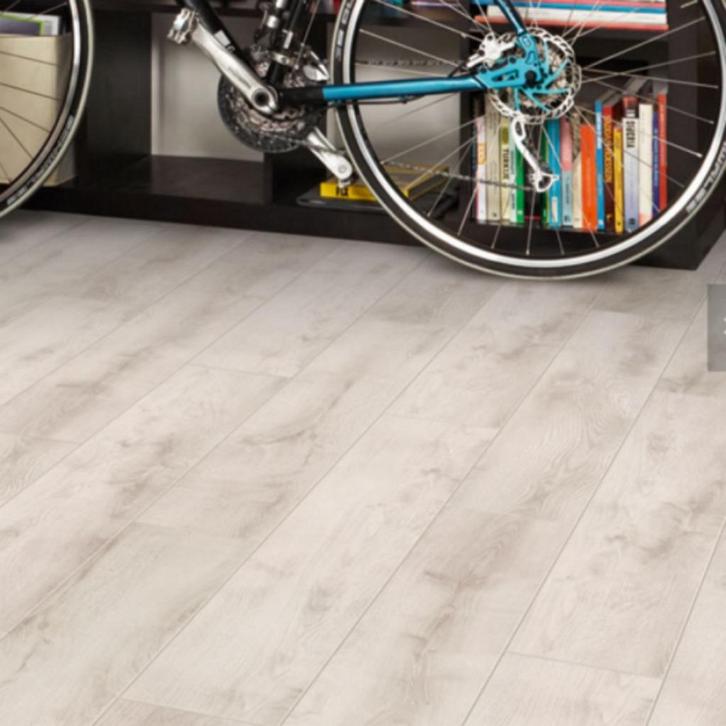 Lipica Eik Wit 60908 12mm dik 4V, Huis en Inrichting, Stoffering | Vloerbedekking, Nieuw, Laminaat, Wit, Crème, Grijs, Overige kleuren