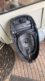 Div ondedelen Vespa , zadel s en uitlaat izgst, Ophalen of Verzenden, Zo goed als nieuw, Blok, Vespa