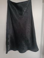 Elegante satijnen rok, Maat 38/40 (M), Zwart, Ophalen of Verzenden, Knielengte