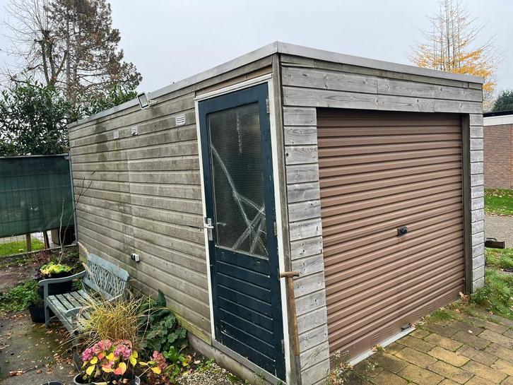 Schuurtje 5,6x3 mtr. Waterdicht en verhuisbaar., Tuin en Terras, Bergingen en Tuinkasten, Gebruikt, Fietsenberging, Hout, Ophalen