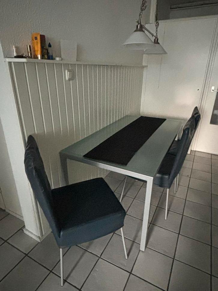 Eettafel met 3 of 4 stoelen, Huis en Inrichting, Tafels | Eettafels, Gebruikt, 50 tot 100 cm, 100 tot 150 cm, Vier personen, Rechthoekig